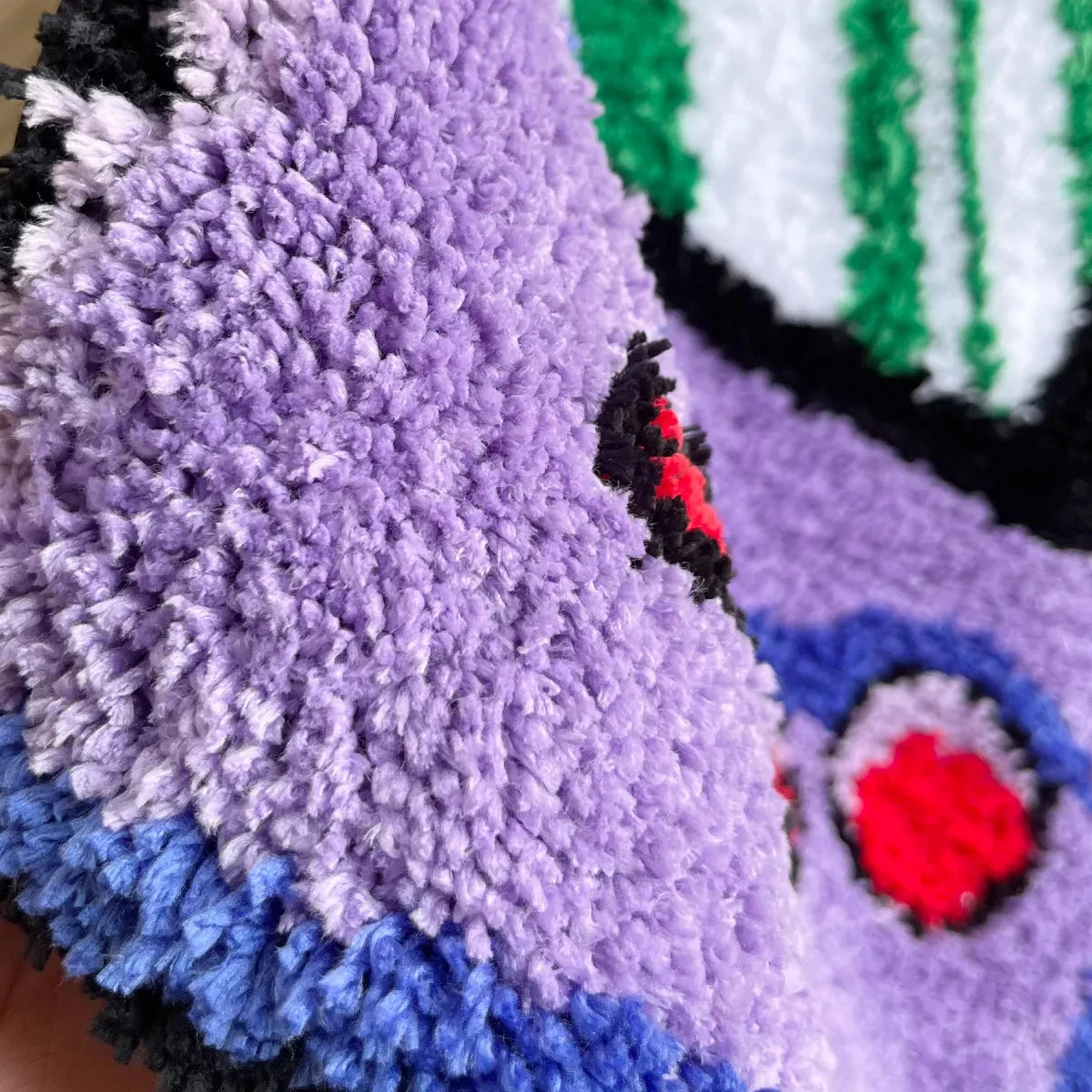 Tapis YourLab “Hand-Held Game Device” – Tufted Rug Nostalgie Gaming