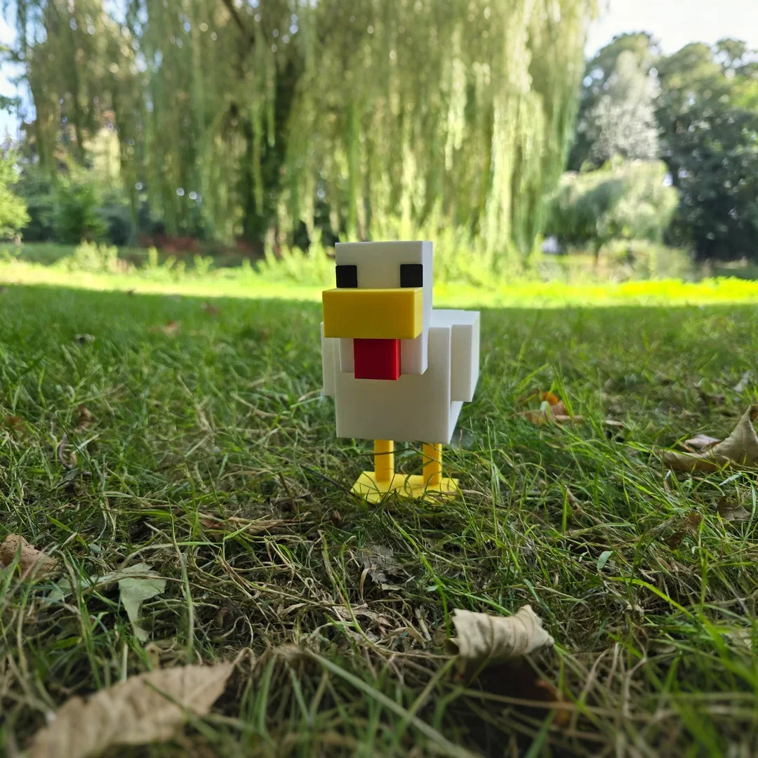 Statue YourLab “Pixel Chicken” – Sculpture Animale Pixélisée pour Déco Geek